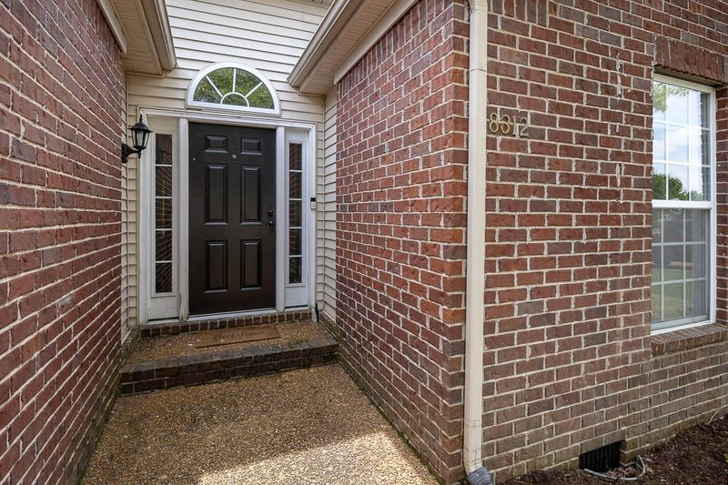 8312 Trading Post Ct, Nashville, TN 37221