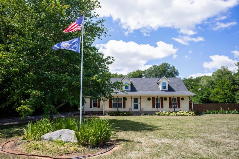 2903 Windsong Ct, Murfreesboro, TN 37129