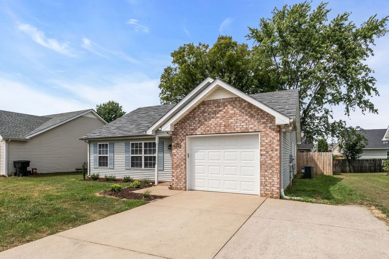 3042 Weybridge Dr, Murfreesboro, TN 37128