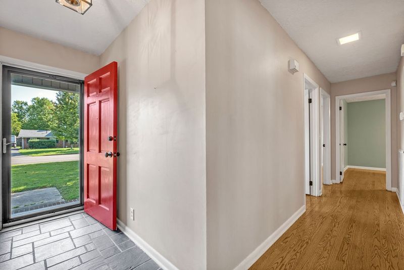 306 Ridgecrest Dr, Murfreesboro, TN 37130