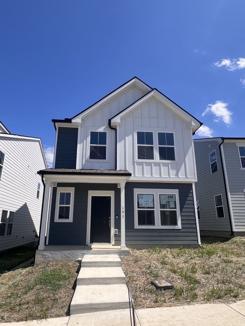 193 Oasis Dr, La Vergne, TN 37086