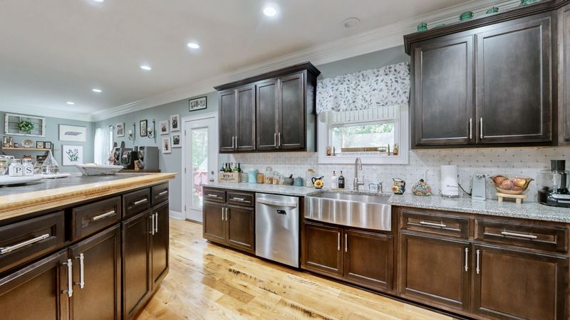 1019 Parker Rd, Kingston Springs, TN 37082
