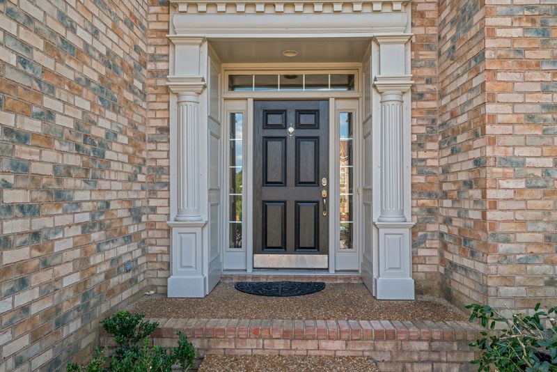 1051 Morton Mill Rd, Nashville, TN 37221