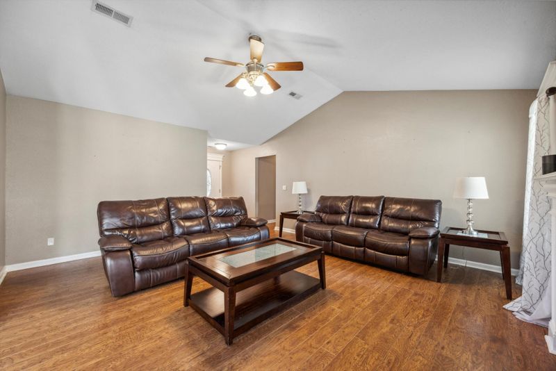 108 Creeks Jewell Dr, Ringgold, GA 30736