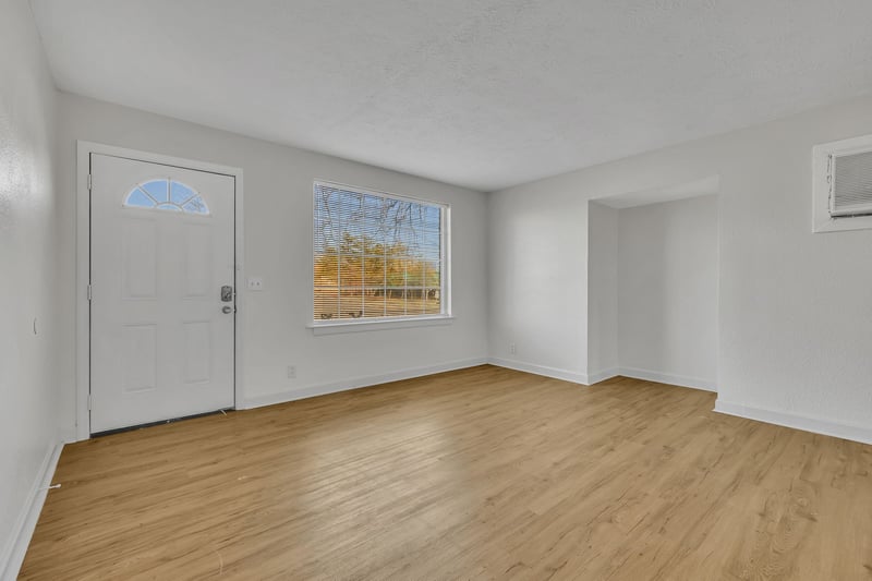 810 Anderson Ln, Madison, TN 37115