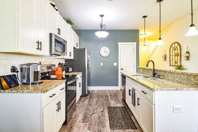 2221 Drone Way, Columbia, TN 38401