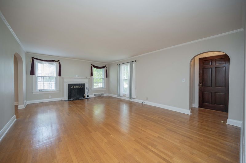 210 Kingwood Dr, Murfreesboro, TN 37129