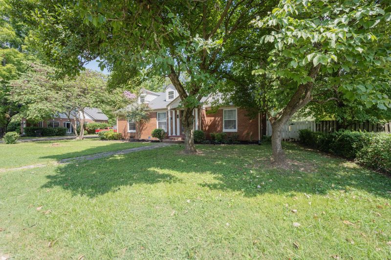 210 Kingwood Dr, Murfreesboro, TN 37129