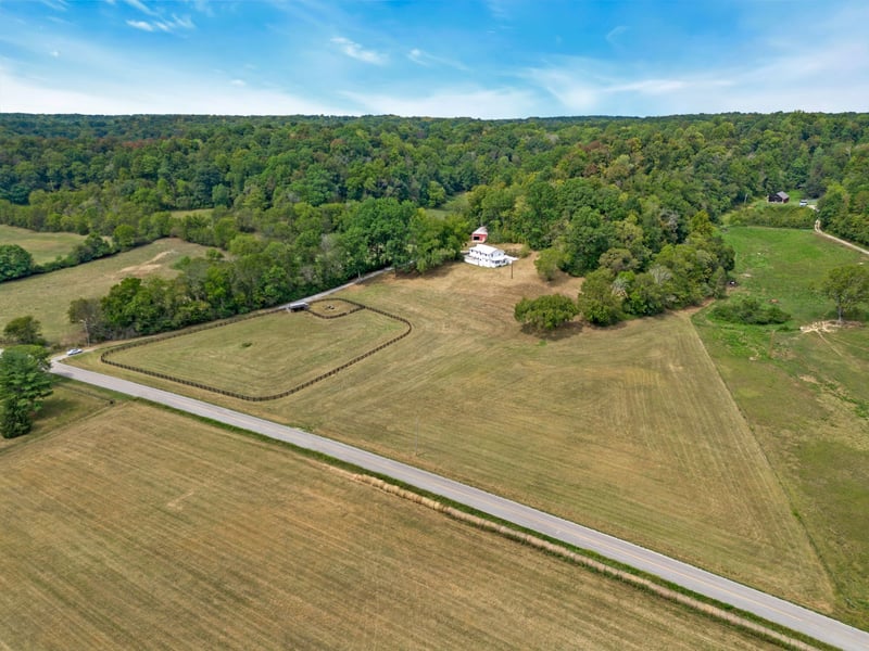 6511 Leipers Creek Rd, Columbia, TN 38401