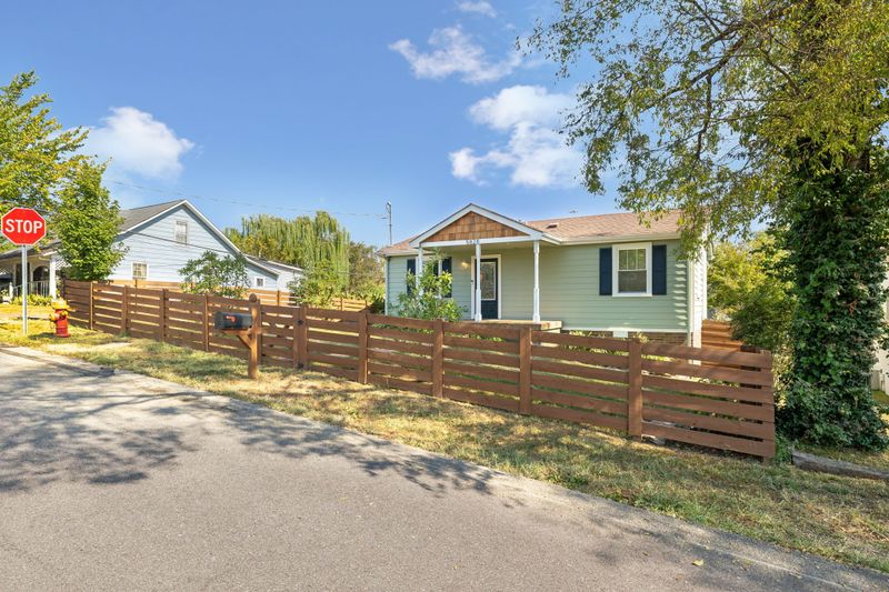 5828 Leslie Ave, Nashville, TN 37209
