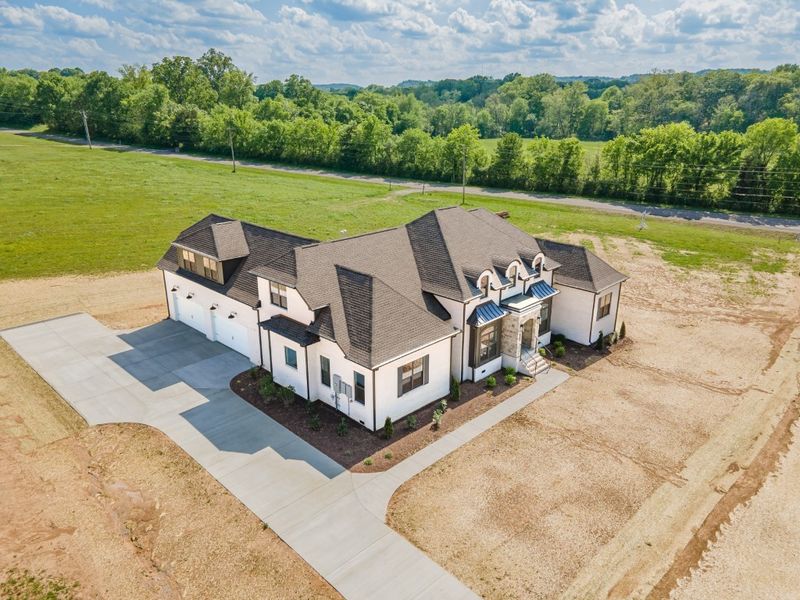 1000 Peyton Pl, Columbia, TN 38401