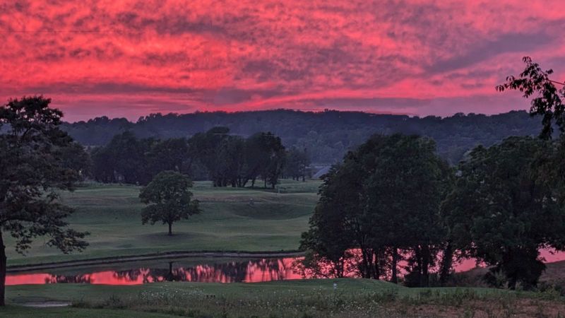 2037 Ridgecrest Cir, Dickson, TN 37055