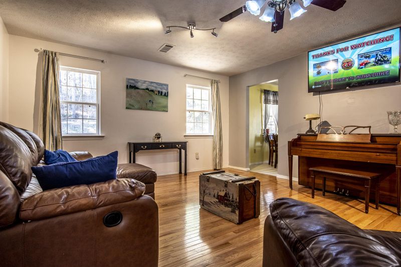 1324 Back Berryton Rd, Summerville, GA 30747