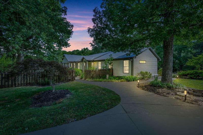 929 Hickory Hills Dr, Franklin, TN 37067