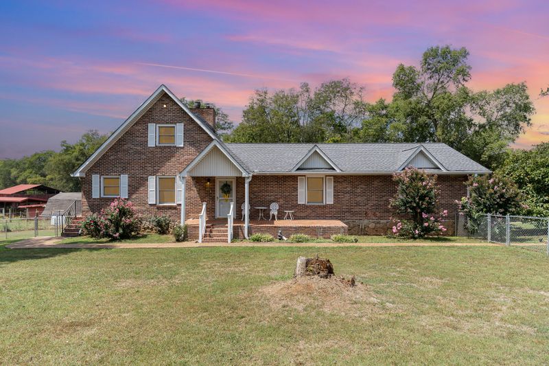 2847 Ashwood Rd, Columbia, TN 38401