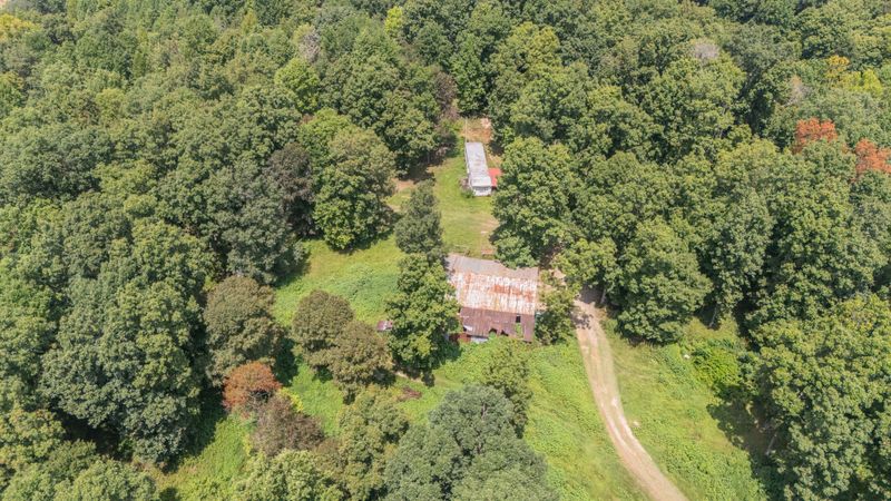 2290 Fairfield Rd, Westmoreland, TN 37186