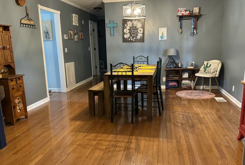 2489 River Oaks Dr, Murfreesboro, TN 37129