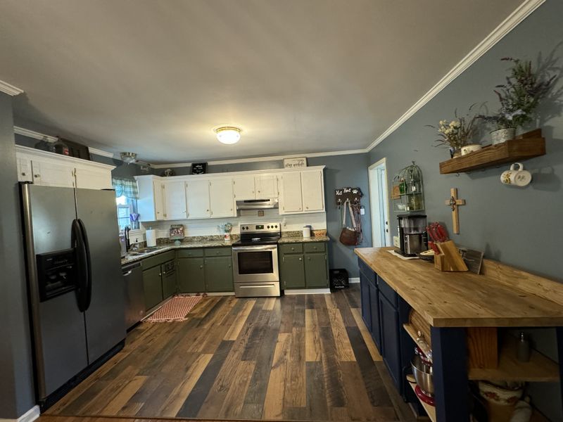 2489 River Oaks Dr, Murfreesboro, TN 37129