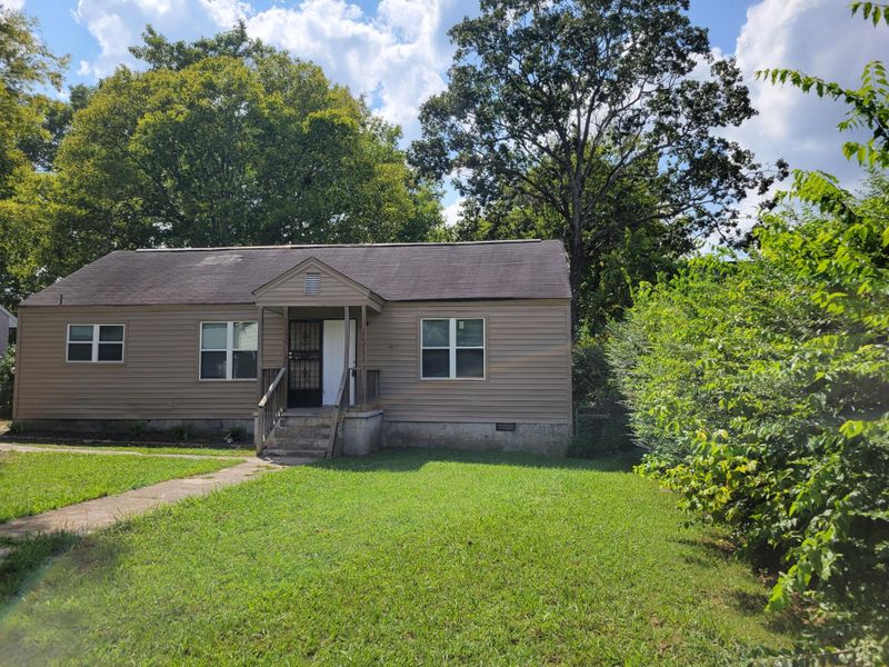 22 Biscayne Blvd, Rossville, GA 30741