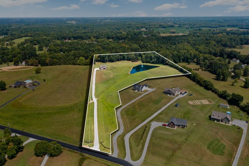 5651 Flewellyn Rd, Springfield, TN 37172