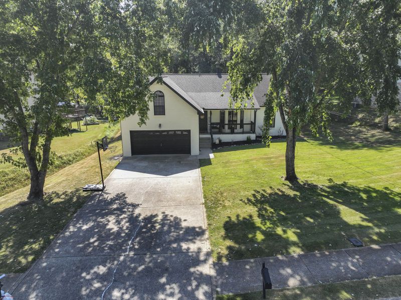 113 Braxton Ln W, Hendersonville, TN 37075