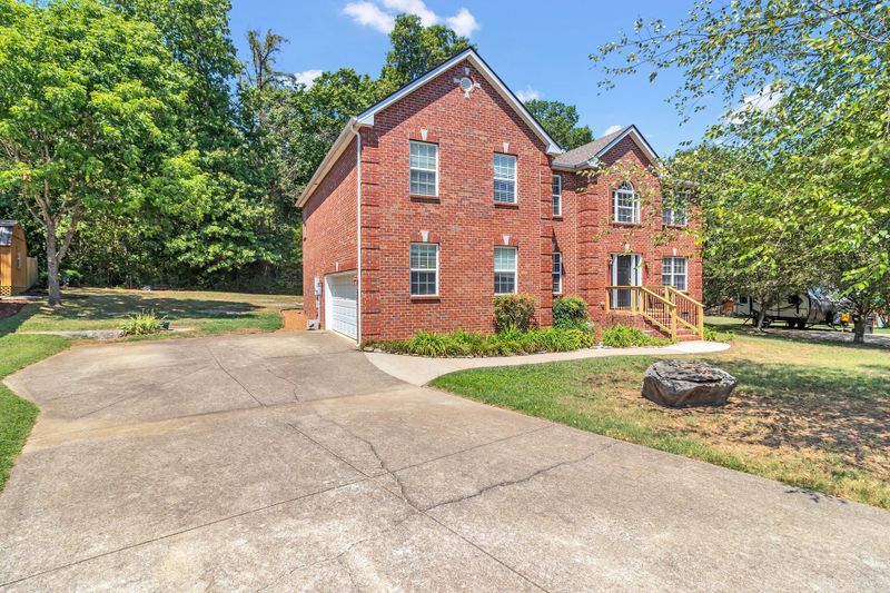 545 Willow Hill Cir, Murfreesboro, TN 37127