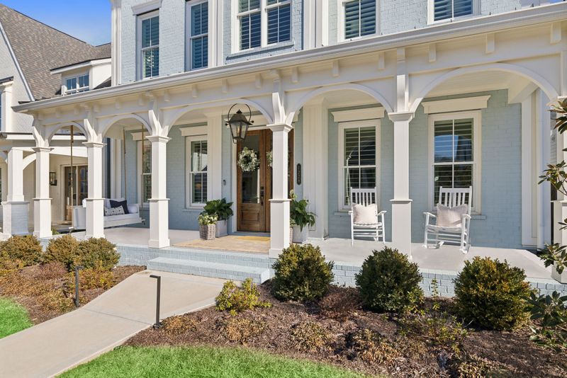 1228 Luckett Rd, Nashville, TN 37221
