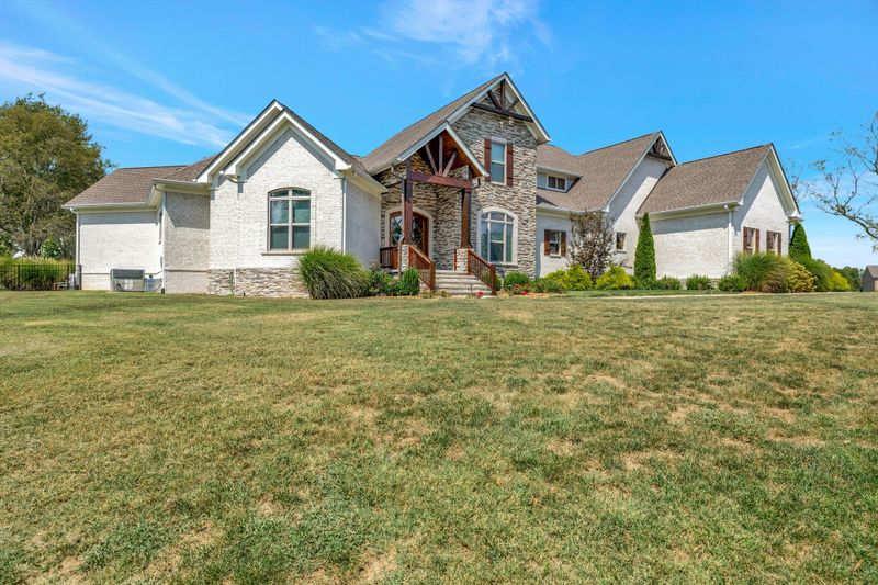 1815 Savannah Springs Dr, Franklin, TN 37064