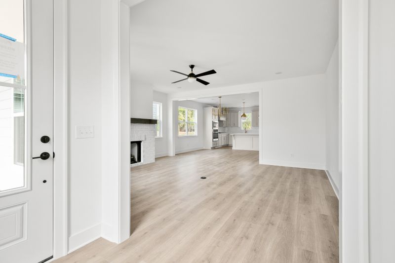 6906 Chatsworth Ct, Murfreesboro, TN 37129