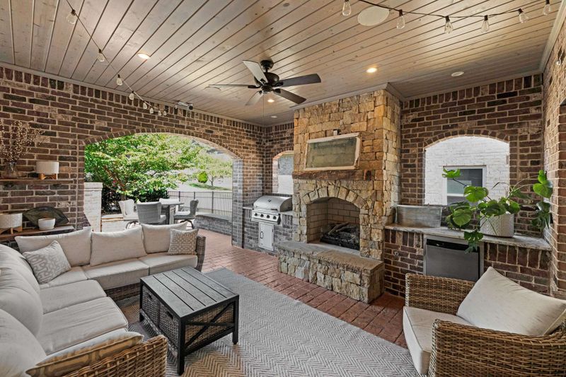 527 Pennystone Dr, Franklin, TN 37067