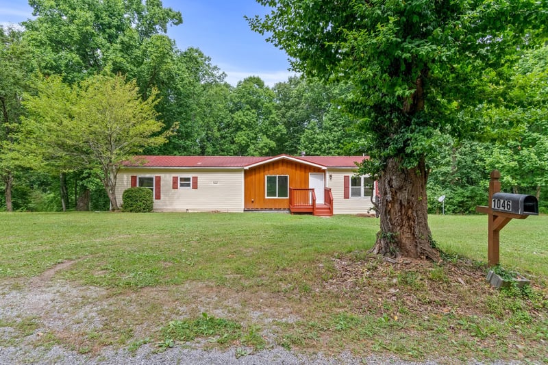 1044 Doak Dr, Pegram, TN 37143