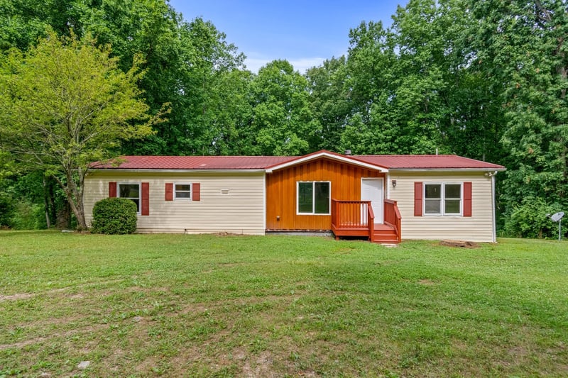 1044 Doak Dr, Pegram, TN 37143