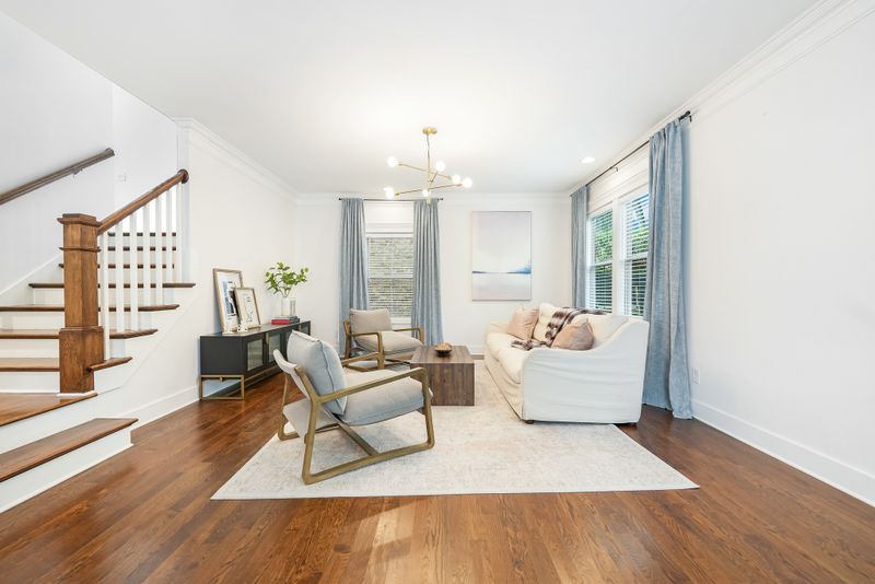 1694 Carvell Ave, Nashville, TN 37203
