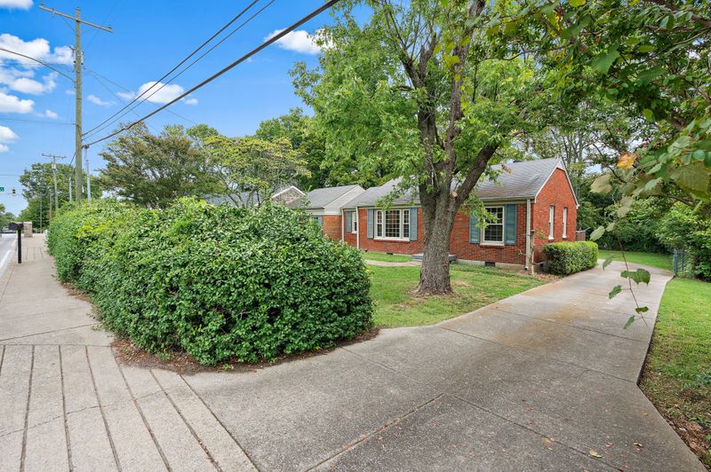 3110 Southlake Dr, Nashville, TN 37211