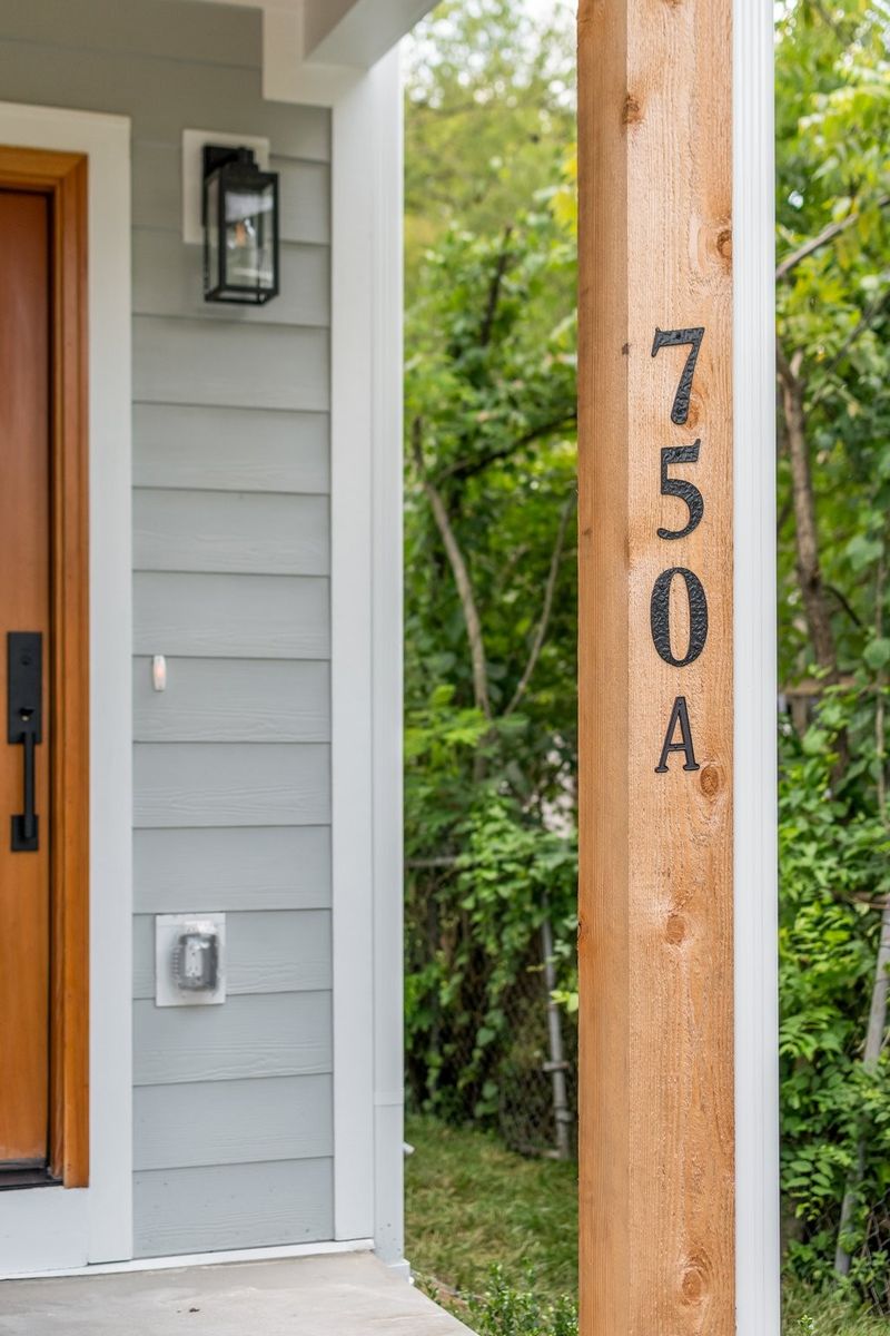 750A Croley Dr, Nashville, TN 37209