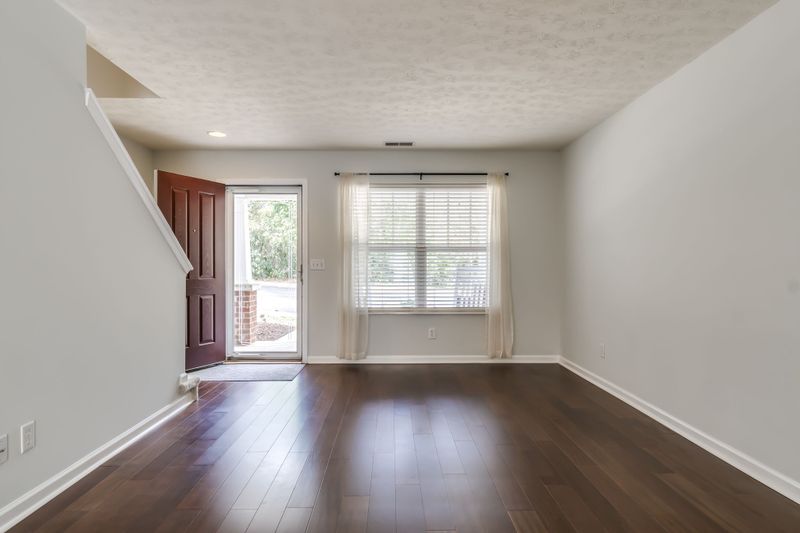 3311 Harpeth Springs Dr, Nashville, TN 37221
