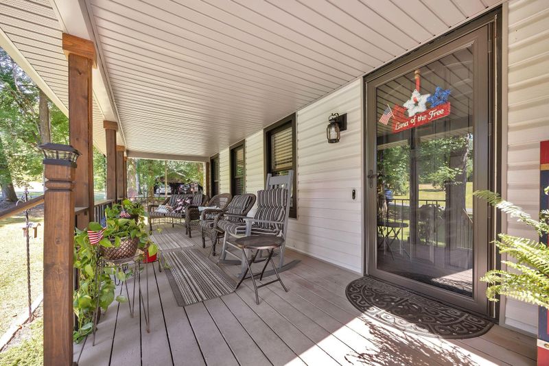 178 Hackberry Dr, Dalton, GA 30720