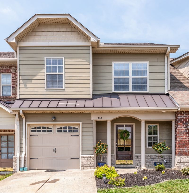 209 Birdie Ct, Dickson, TN 37055