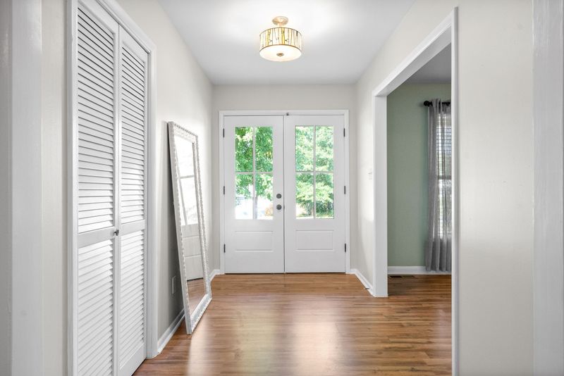 203 Lookout Dr, Columbia, TN 38401