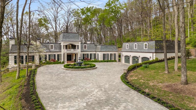 4412 Chickering Ln, Nashville, TN 37215