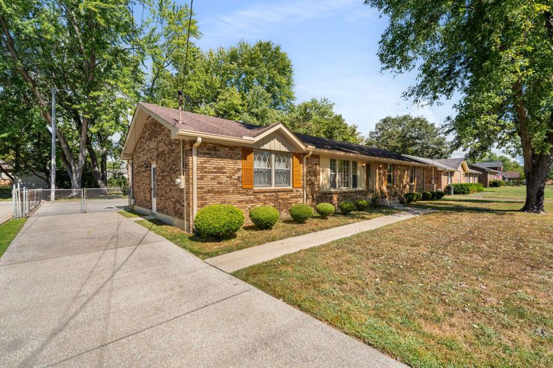 107 Grapevine Rd, Hendersonville, TN 37075