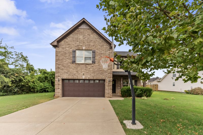 4418 Roxburghe Ct, Murfreesboro, TN 37128