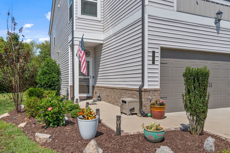 1245 W End Station Dr, Lebanon, TN 37087