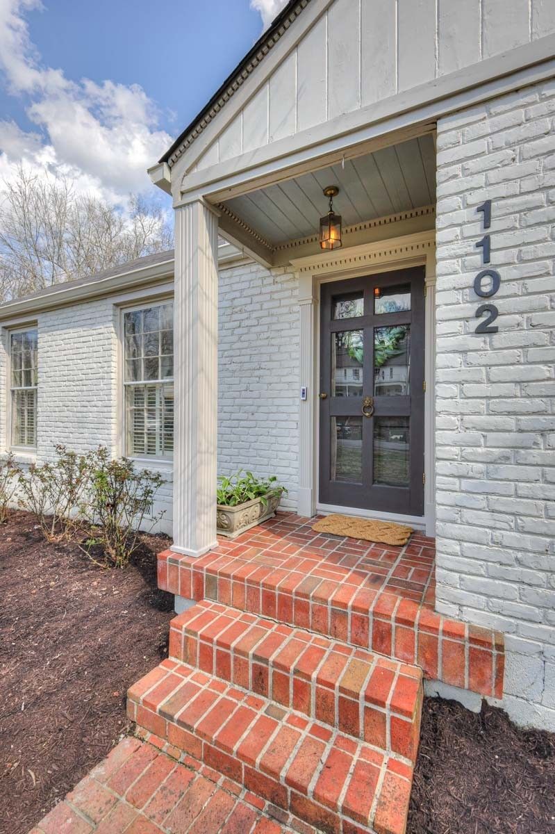 1102 Brookmeade Dr, Nashville, TN 37204