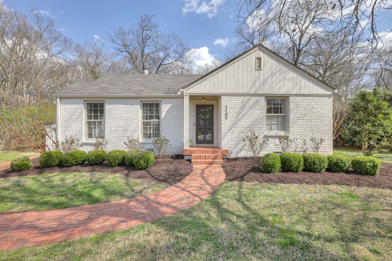 1102 Brookmeade Dr, Nashville, TN 37204