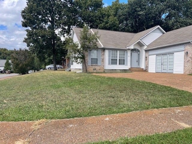 3712 Belle Oaks Dr, Antioch, TN 37013