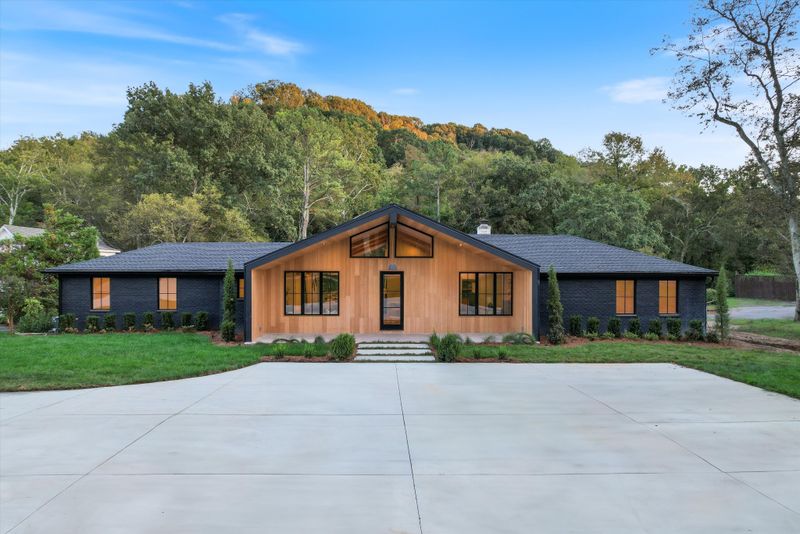 6525 Jocelyn Hollow Rd, Nashville, TN 37205