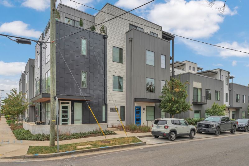 1402 Pillow St #201, Nashville, TN 37203