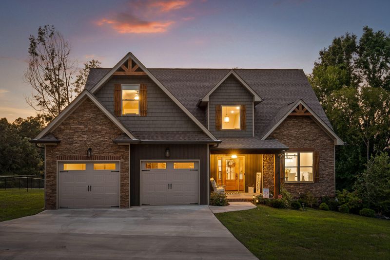476 Winding Ridge Rd, Rock Spring, GA 30739
