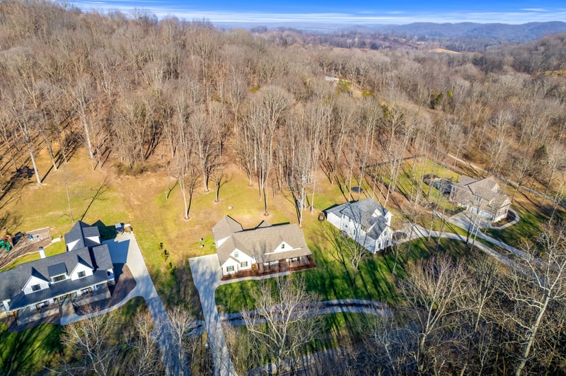 636 Weeping Willow Rd, Hendersonville, TN 37075